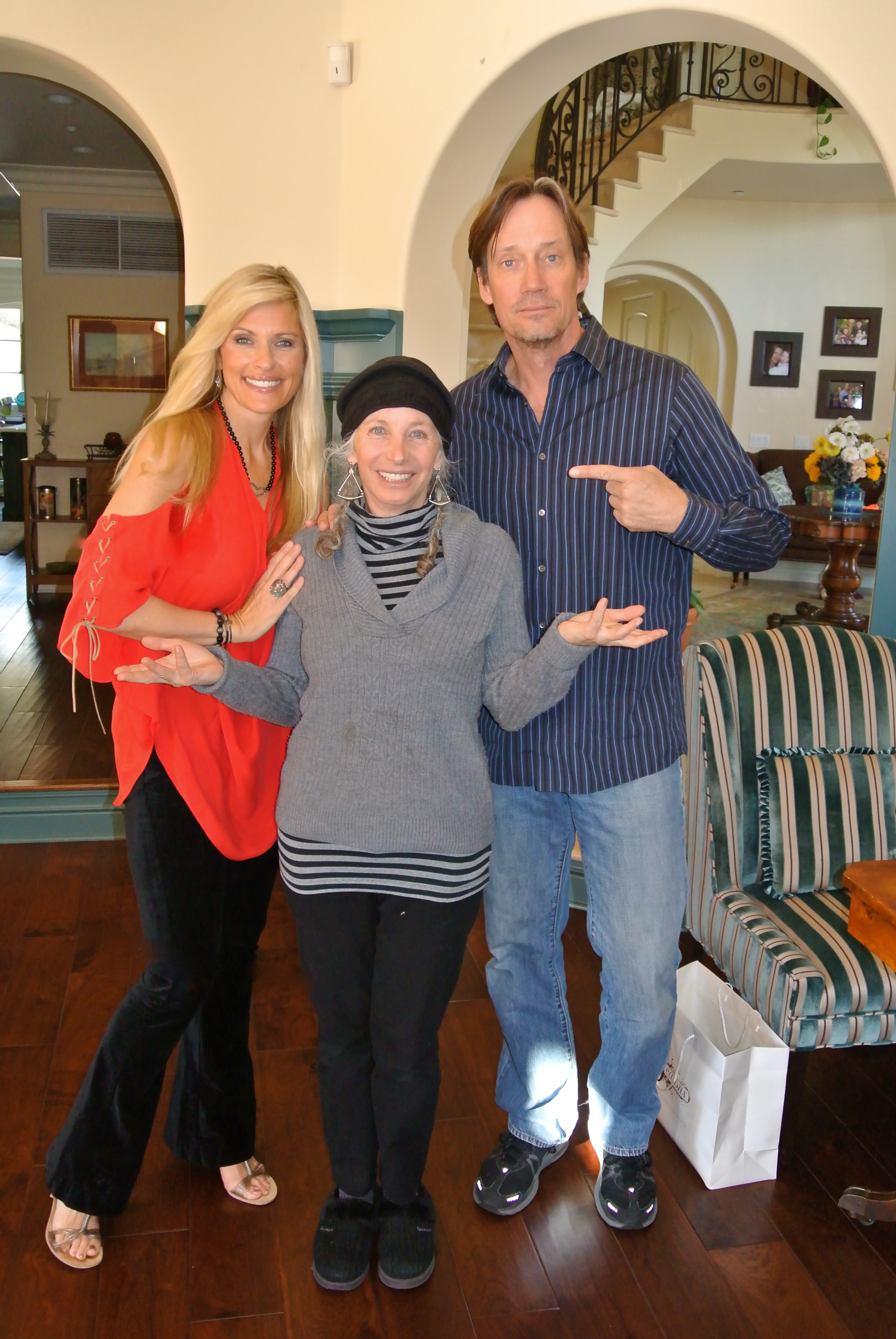 Brenda Epperson, Pepper Jay, and Kevin Sorbo on set on Actors Reporter Interviews.