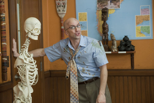 Still of Jim Rash and Dean Pelton in Community (2009)