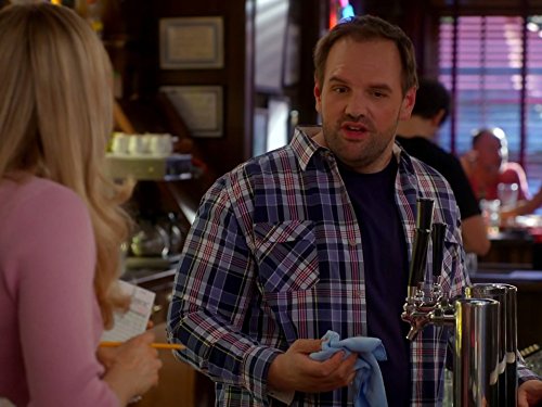 Still of Ethan Suplee and Nora Kirkpatrick in Jennifer Falls (2014)