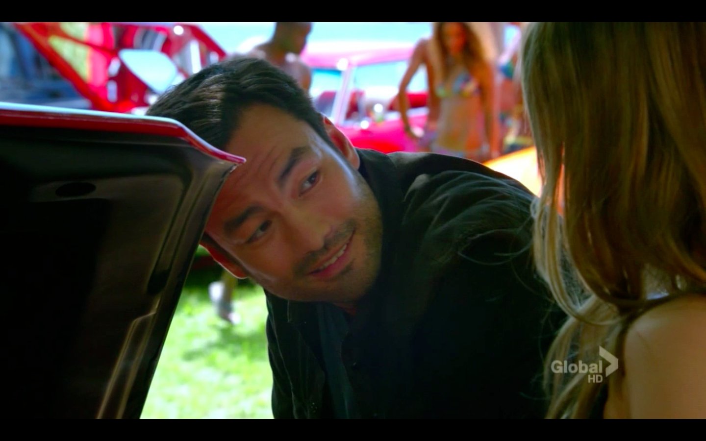 Still of David Lee McInnis and Lauren German in Hawaii Five-0.