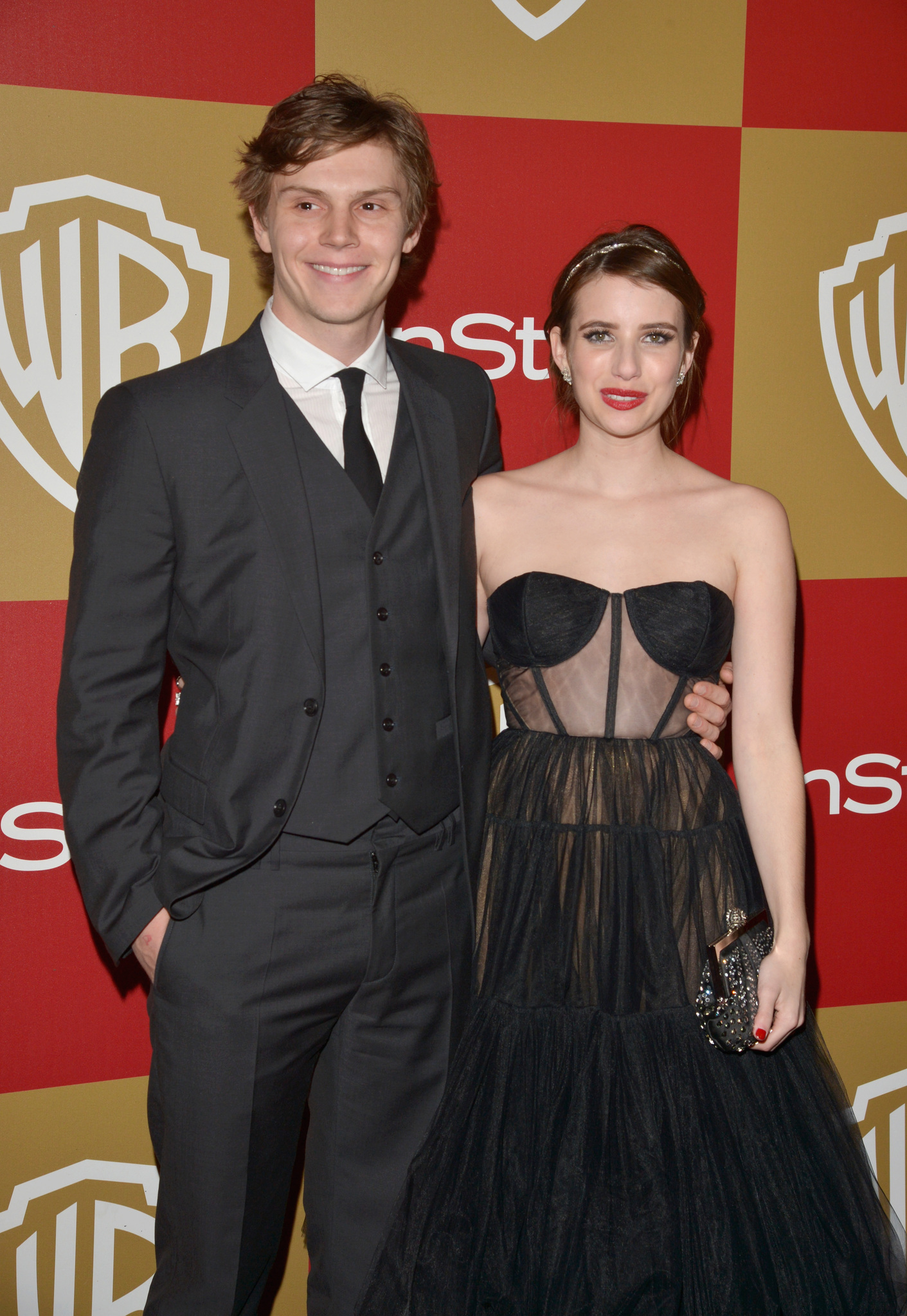 Emma Roberts and Evan Peters