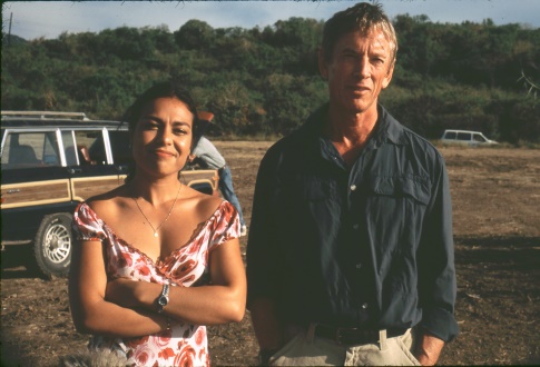 Still of Scott Glenn and Giovanna Zacarías in Puerto Vallarta Squeeze (2004)