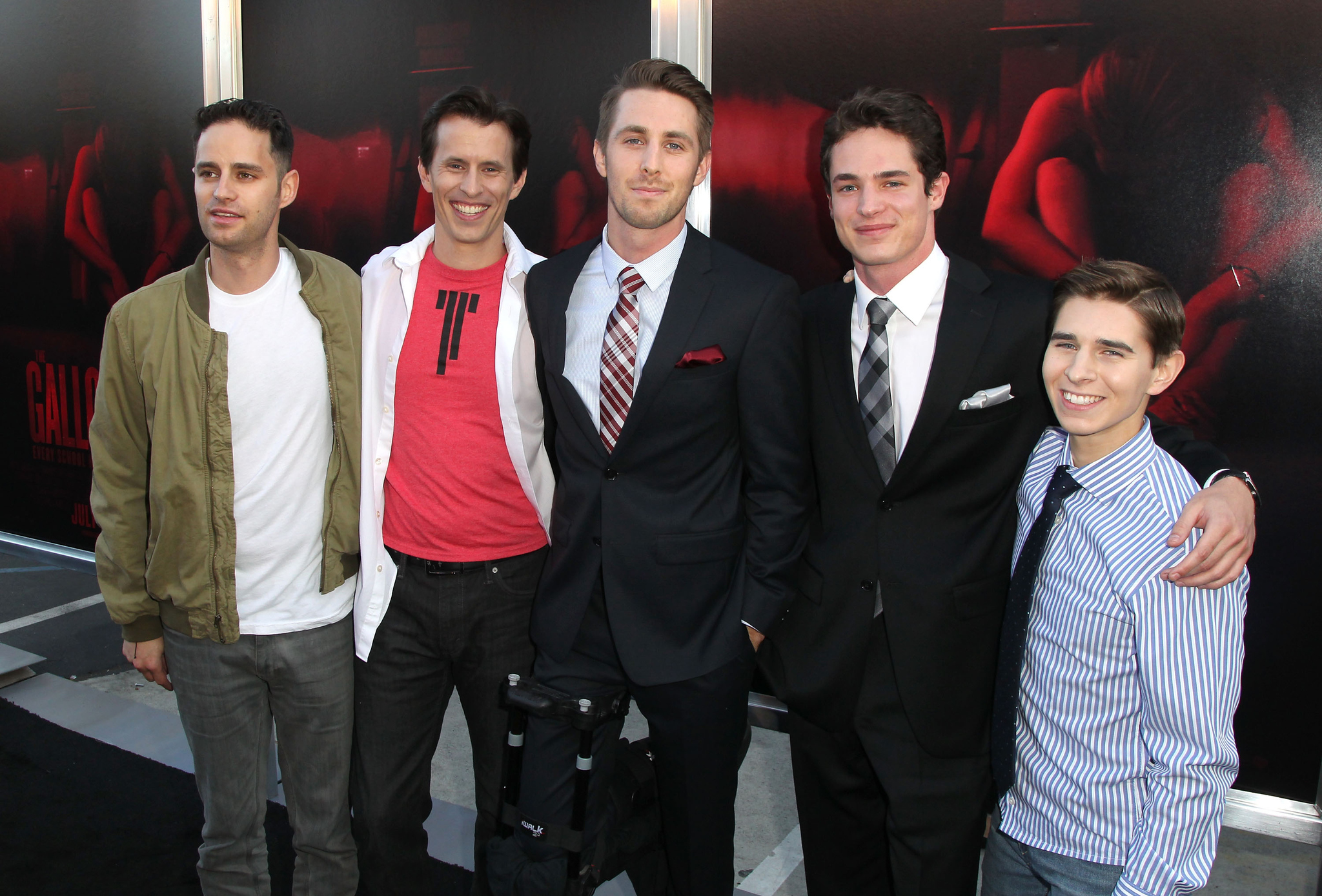 Dean Schnider, Reese Mishler, Chris Lofing, Travis Cluff and Ryan Shoos at event of The Gallows (2015)