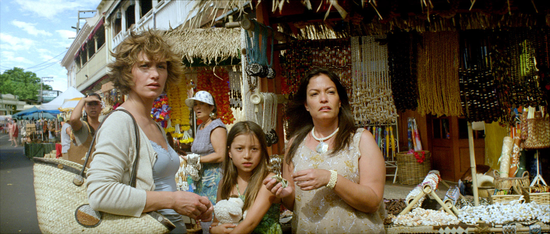 Still of Cécile De France, Lisa Griffiths and Jessica Griffiths in Hereafter (2010)