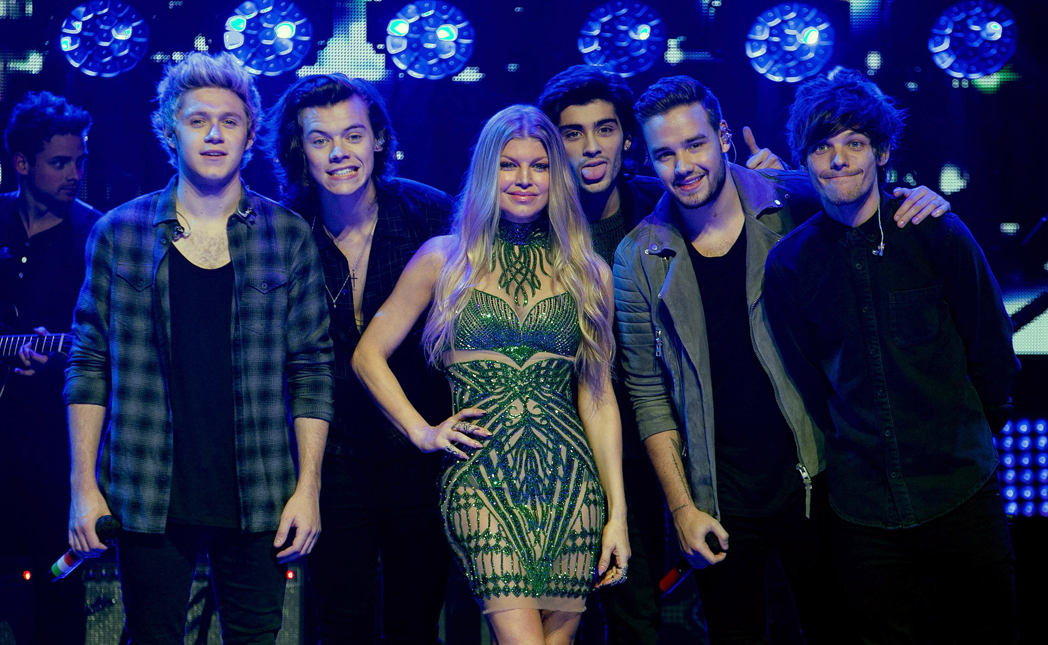 Fergie, Liam Payne, Harry Styles, Zayn Malik, Niall Horan and Louis Tomlinson at event of Dick Clark's Primetime New Year's Rockin' Eve with Ryan Seacrest 2015 (2014)