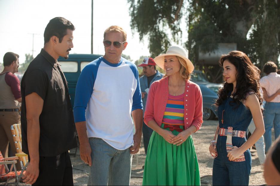 Still of Kevin Costner and Maria Bello in McFarland, USA (2015)
