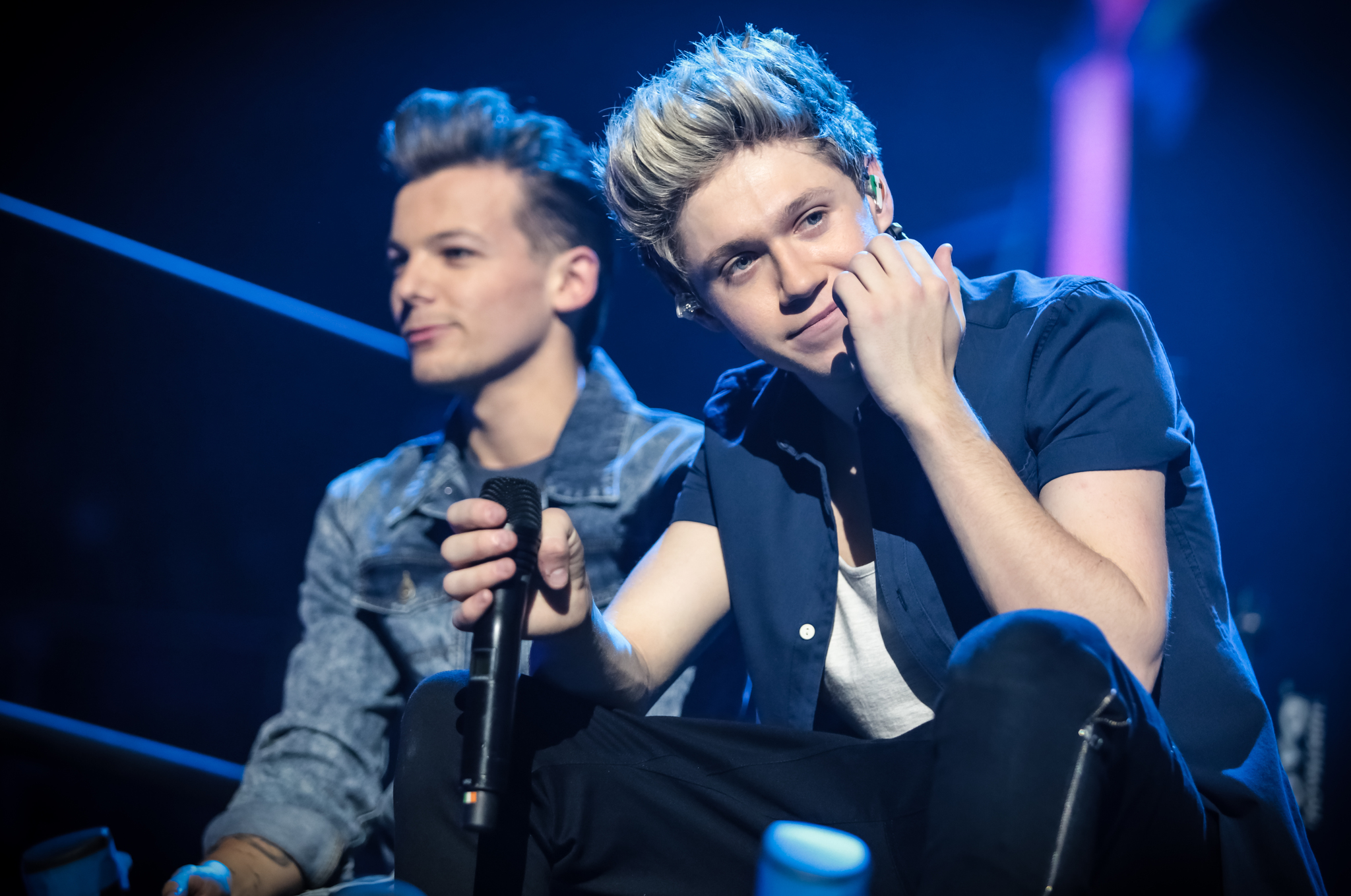 Still of Niall Horan and Louis Tomlinson in One Direction: Tai mes (2013)