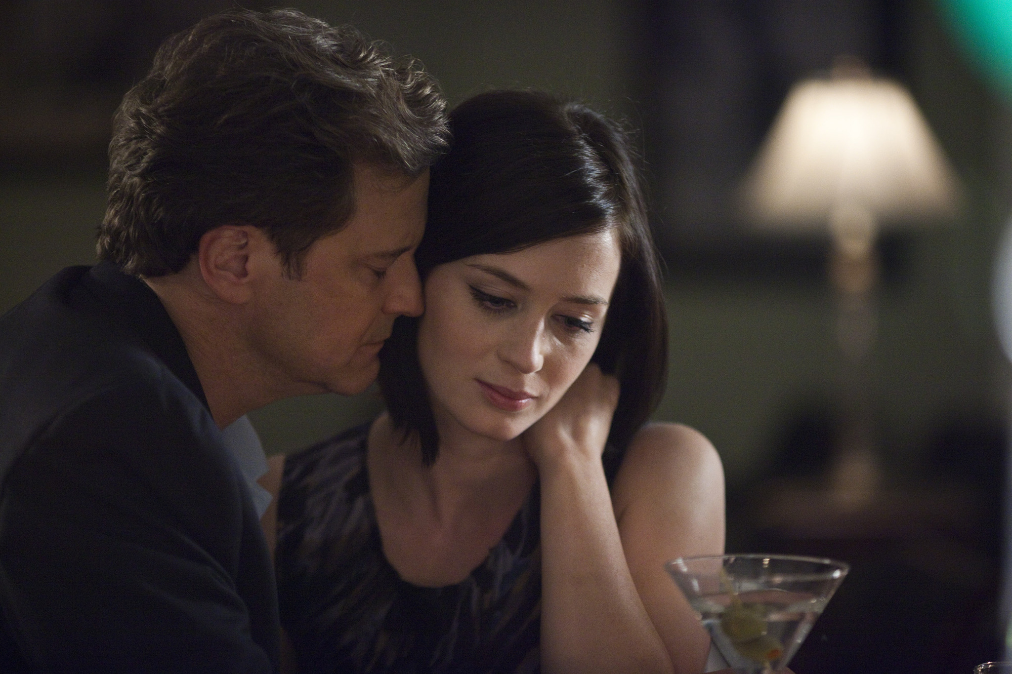 Still of Colin Firth and Emily Blunt in Arthur Newman (2012)