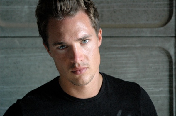 Alexander Dreymon