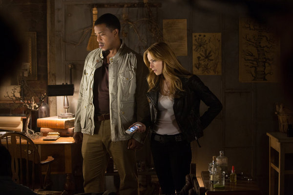 Still of Russell Hornsby and Jaime Ray Newman in Grimm (2011)