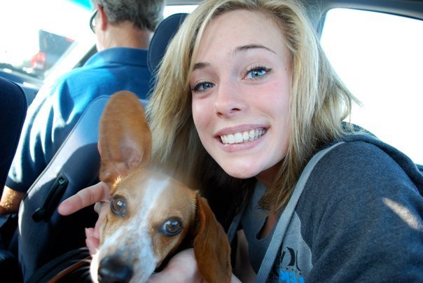 Molly on way to the 2009 Los Alamitos Wiener Dog Nationals with my niece (trained singer, recent graduate of Univ Alabama/new Delta Flight Attendant). Molly had worst performance of any dog: She ran around to the front of the gate.