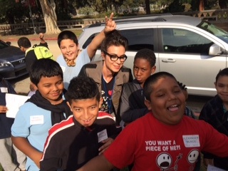 Actress Melissa Jackson volunteers with Viusal Impact Now, LA.
