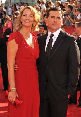 Steve Carell and Nancy Carell at event of The 61st Primetime Emmy Awards (2009)