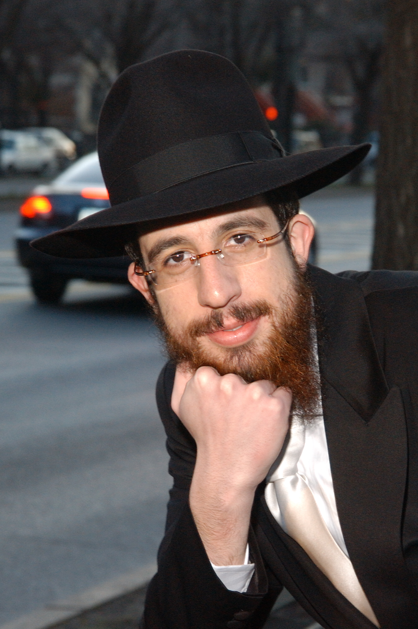 Hasidic Actor Mendy Pellin