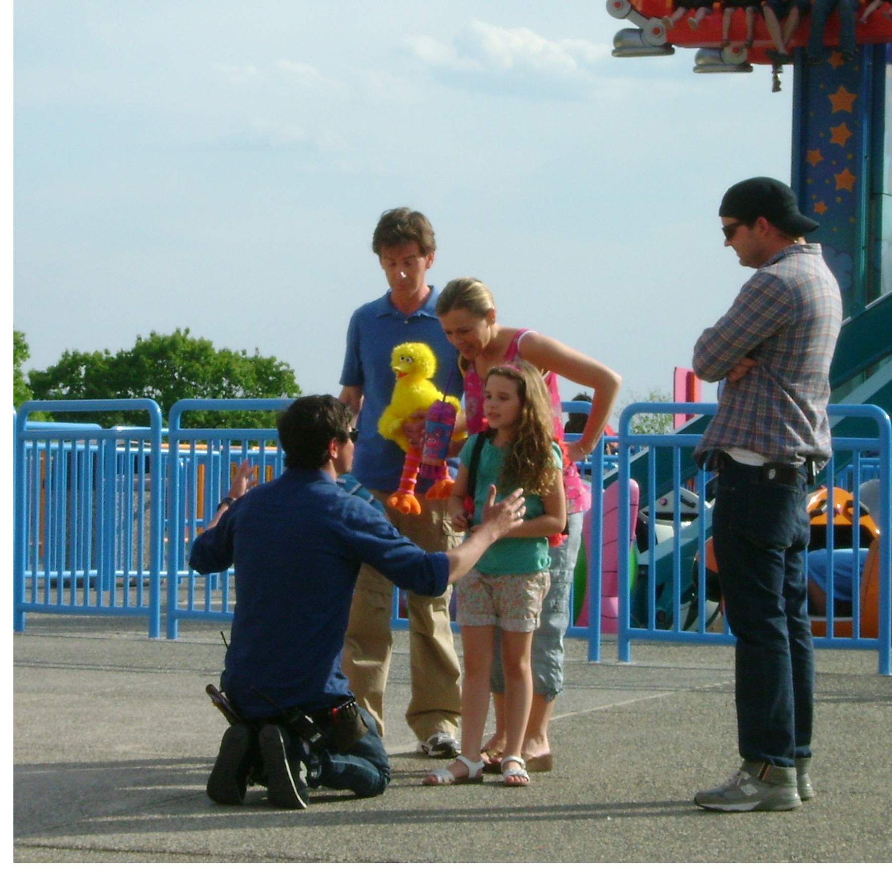 Sesame Place Commercial: Asst Director Arle discussing the park scene with the 'Hero Family' of Joe Matthews, Jodie Shultz, Sean Sheehan and Leila Jean Davis.