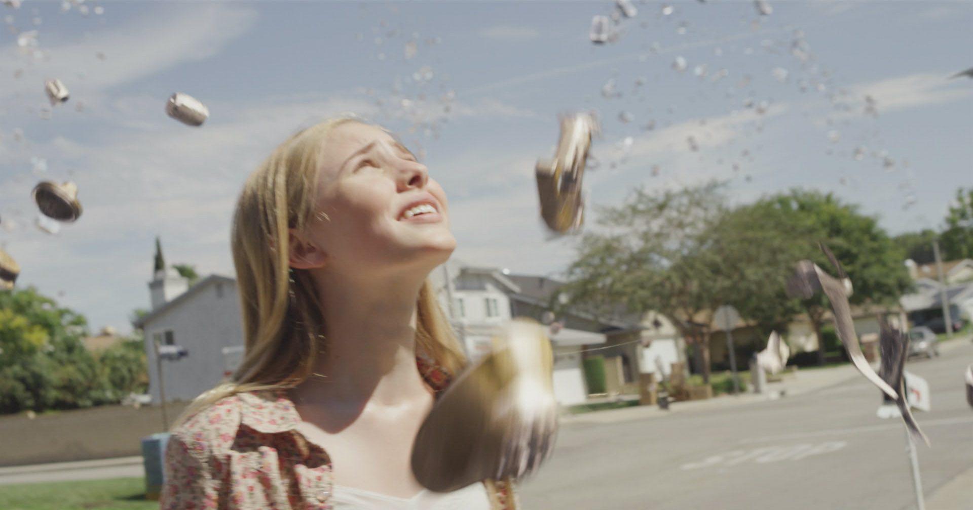 Still of Ella Wahlestedt in Earth to Echo (2014)