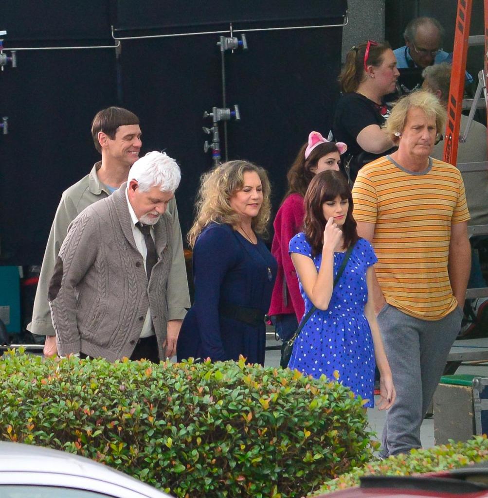 With Jim Carrey, Kathleen Turner, Rachel Melvin and Jeff Daniels; shooting Dumb and Dumber To; Oct/Nov 2013