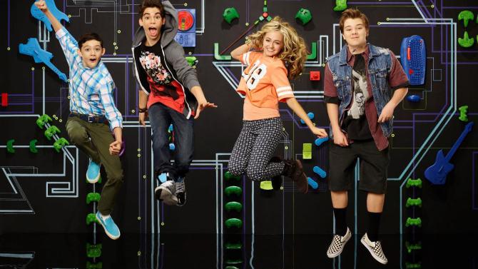 Gamer's Guide to Pretty Much Everything (Disney XD) Promotional Picture with Felix Avitia, Cameron Boyce, Sophie Reynolds and Murray Wyatt Rundus