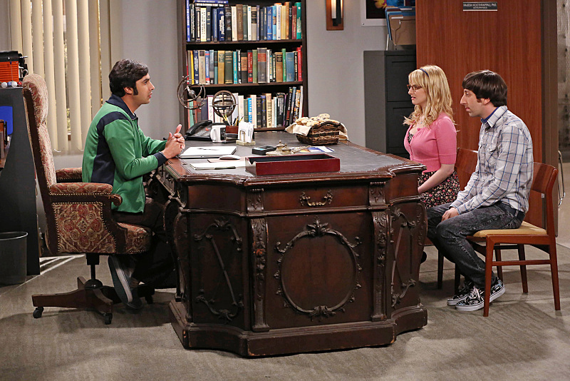 Still of Simon Helberg, Melissa Rauch and Kunal Nayyar in Didziojo sprogimo teorija (2007)