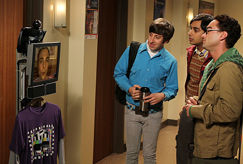 Still of Johnny Galecki, Simon Helberg and Kunal Nayyar in Didziojo sprogimo teorija (2007)