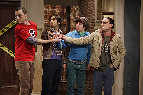 Still of Johnny Galecki, Simon Helberg, Jim Parsons and Kunal Nayyar in Didziojo sprogimo teorija (2007)