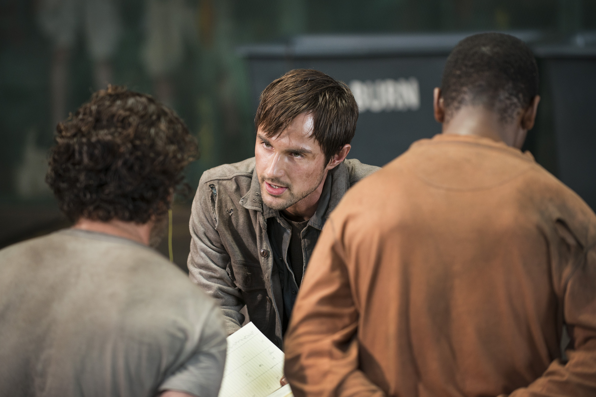 Still of Lawrence Gilliard Jr., Andrew Lincoln and Andrew J. West in Vaiksciojantys negyveliai (2010)