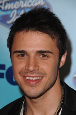 Kris Allen at event of American Idol: The Search for a Superstar (2002)