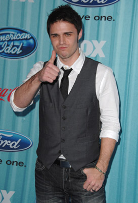 Kris Allen at event of American Idol: The Search for a Superstar (2002)