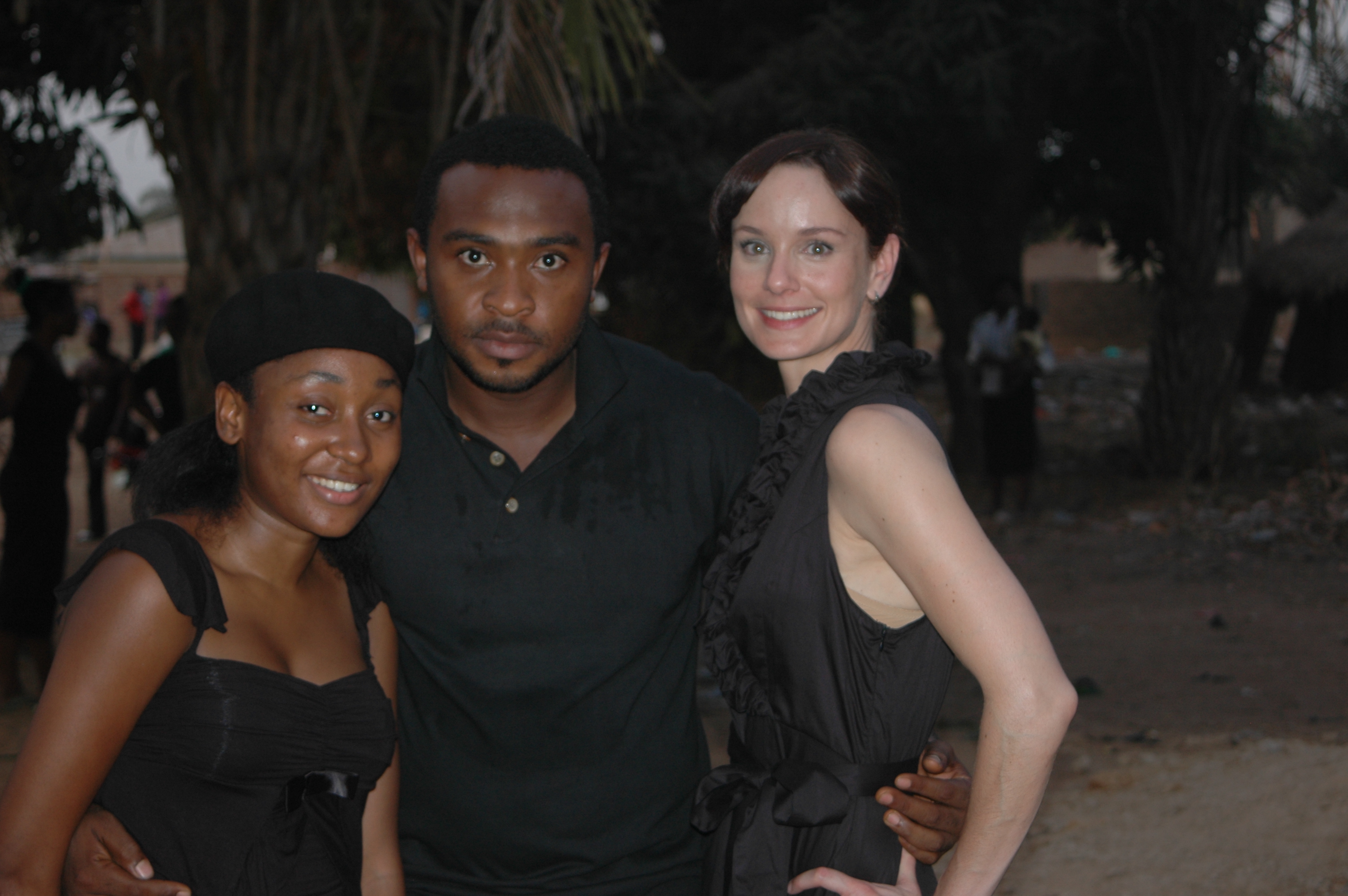 Enyinna Nwigwe with actresses Sarah Wayne Callies and Mbong Amata on the set of 