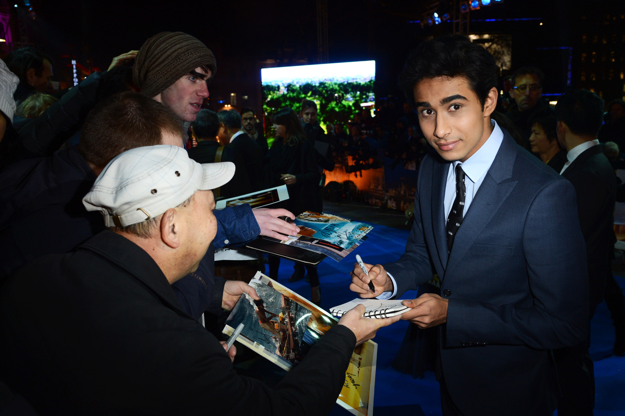 Suraj Sharma at event of Pi gyvenimas (2012)