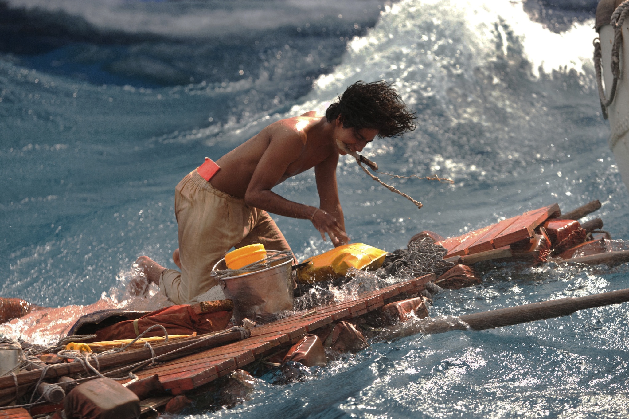 Still of Suraj Sharma in Pi gyvenimas (2012)