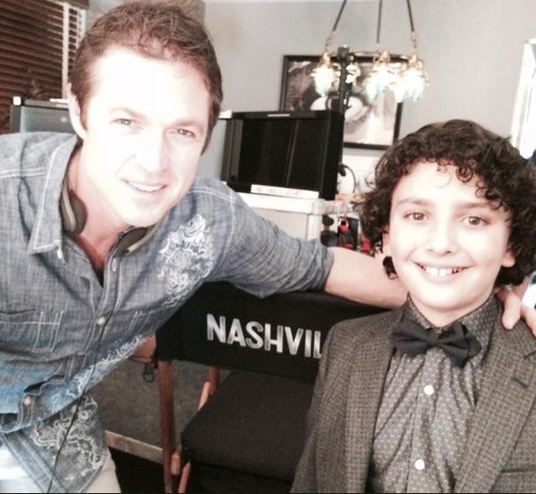 Gunnar Sizemore on the set of Nashville being directed by Eric Close.