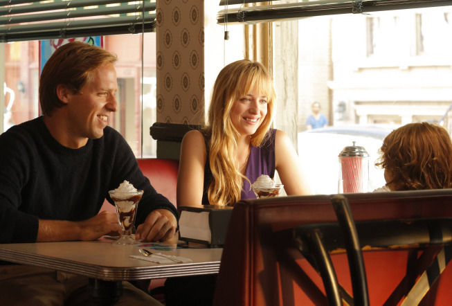 Still of Nat Faxon, Dakota Johnson and Maggie Elizabeth Jones in Ben and Kate (2012)