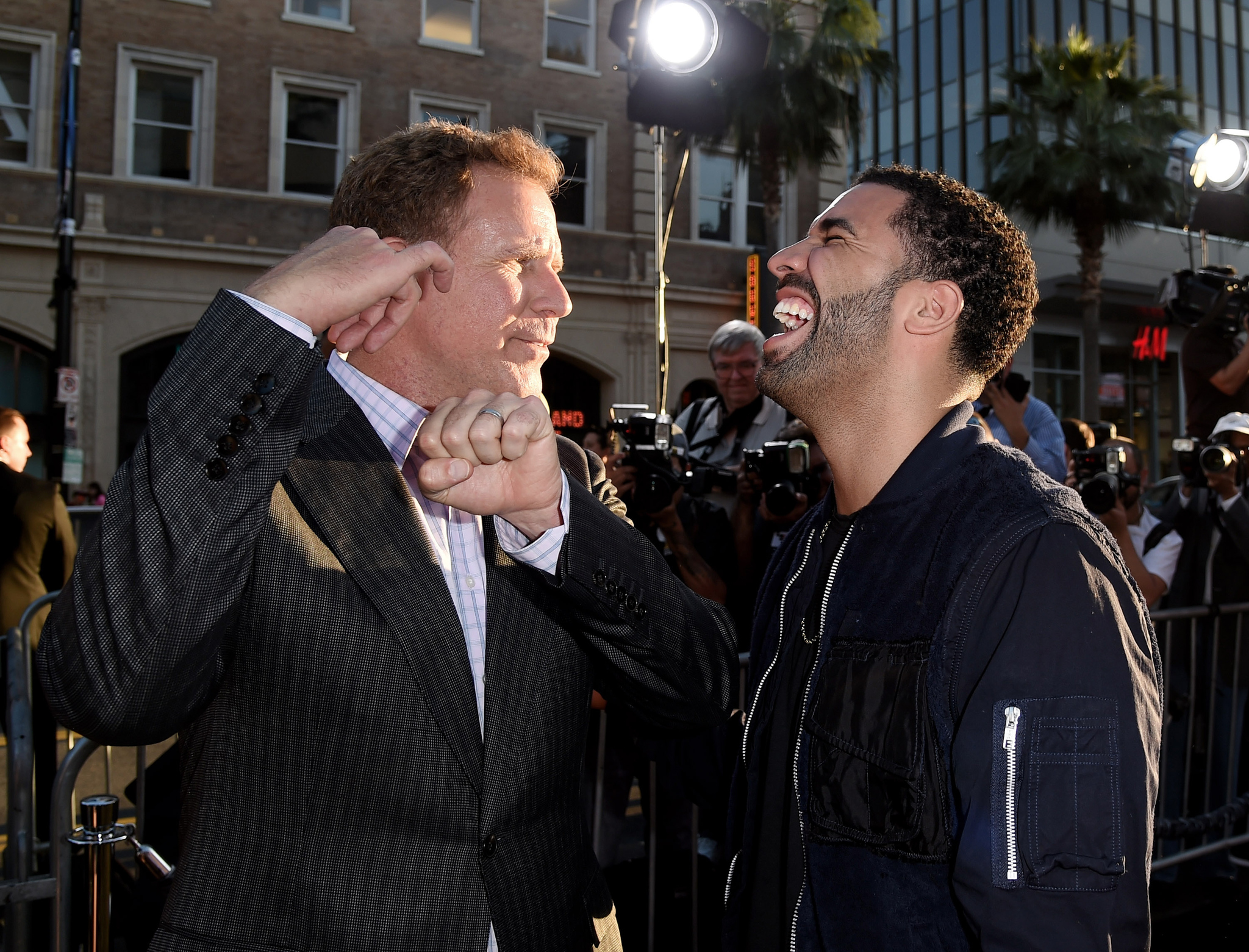 Will Ferrell and Aubrey Graham at event of Buk kietas (2015)