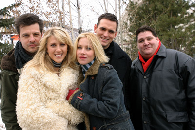 Christina Applegate, Andrea Bendewald, Jay Leggett and Mitch Rouse at event of Employee of the Month (2004)