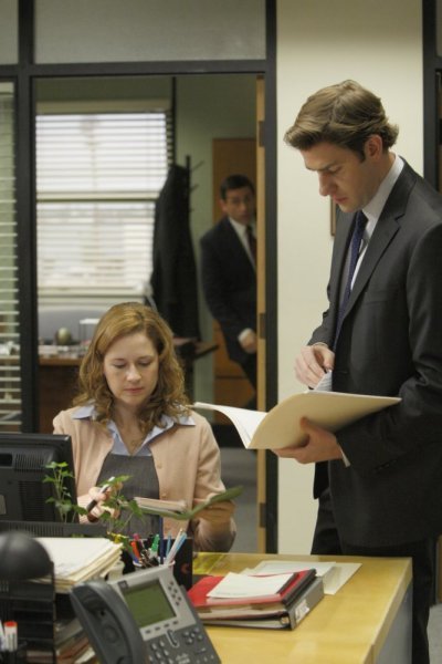 Still of Steve Carell, Jenna Fischer and John Krasinski in The Office (2005)