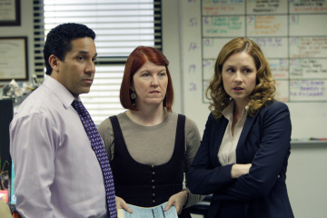 Still of Jenna Fischer, Kate Flannery and Oscar Nuñez in The Office (2005)