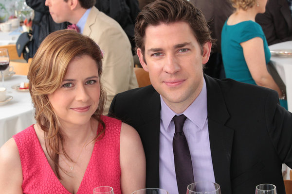 Still of Jenna Fischer and John Krasinski in The Office (2005)