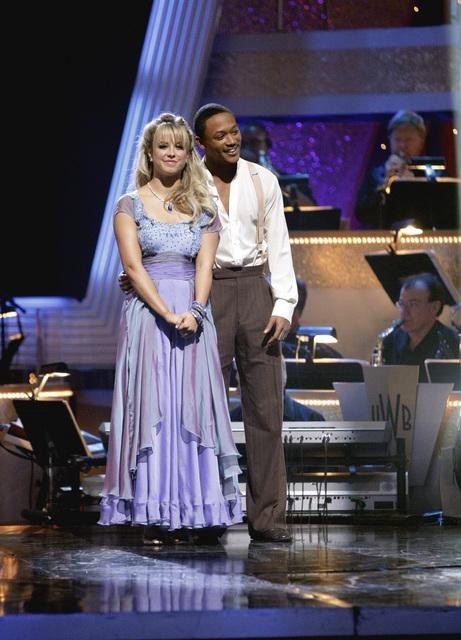 Still of Romeo Miller and Chelsie Hightower in Dancing with the Stars (2005)