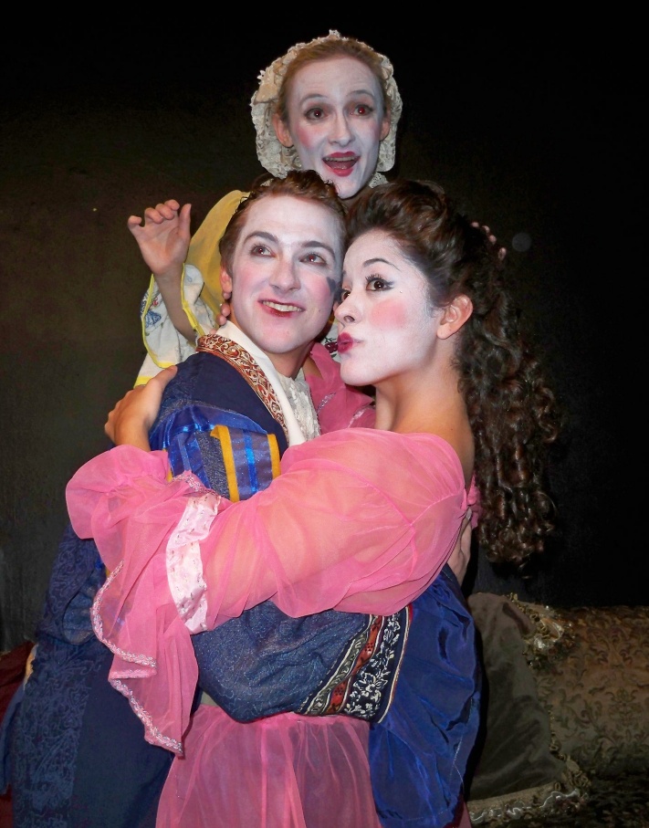 Sofia Ruiz, Dan Evans and Jonica Patella in Turbo Tartuffe