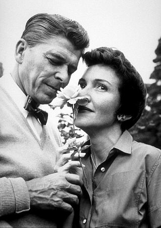 Ronald Reagan with wife Nancy Reagan