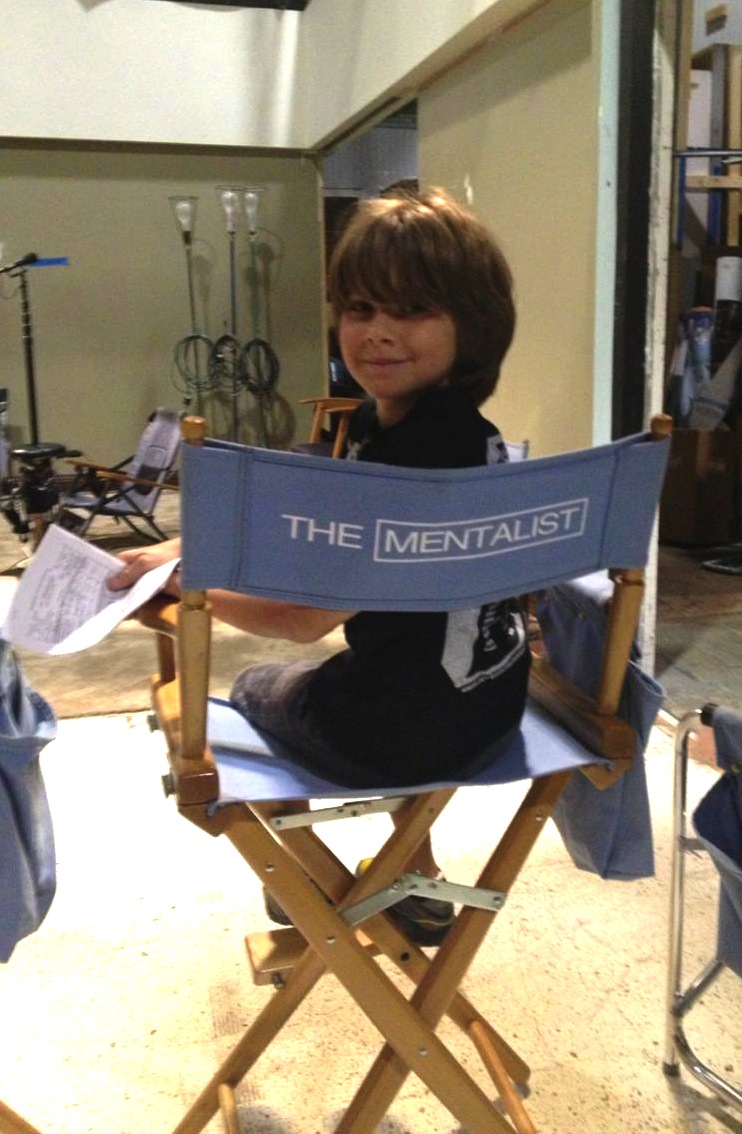 Aidan on the set of The Mentalist.