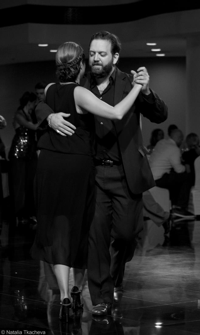 Dancing Argentinean Tango