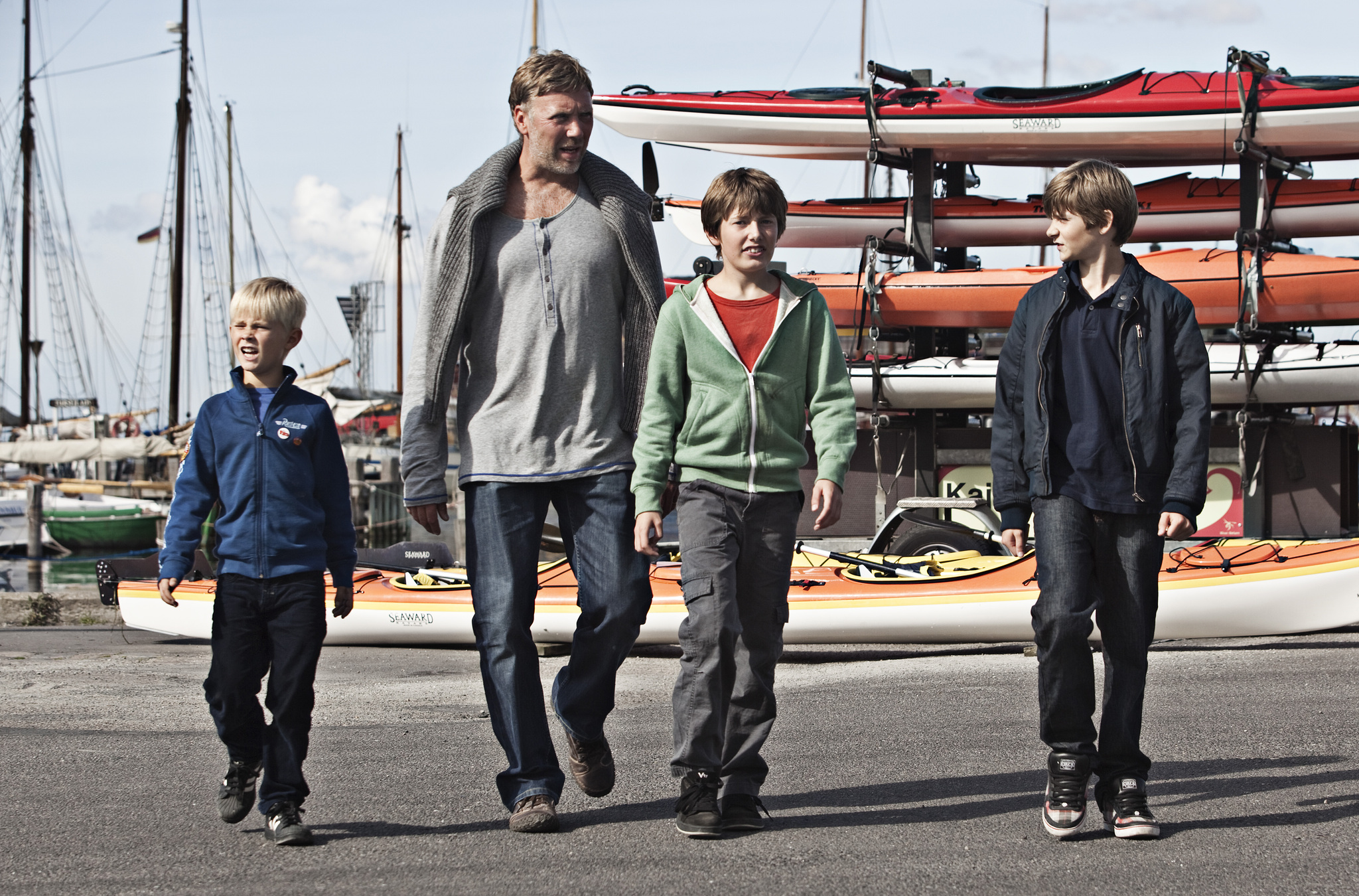 Still of Mikael Persbrandt, Toke Lars Bjarke, Markus Rygaard and William Jøhnk Nielsen in Hævnen (2010)