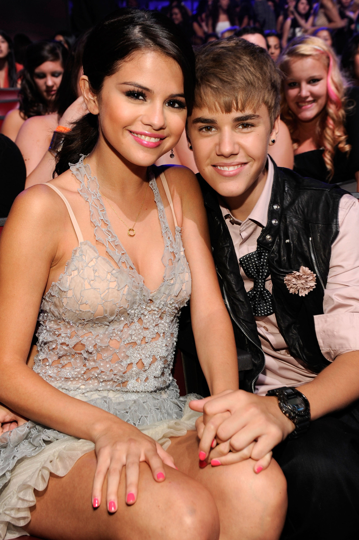 Selena Gomez and Justin Bieber at event of Teen Choice 2011 (2011)