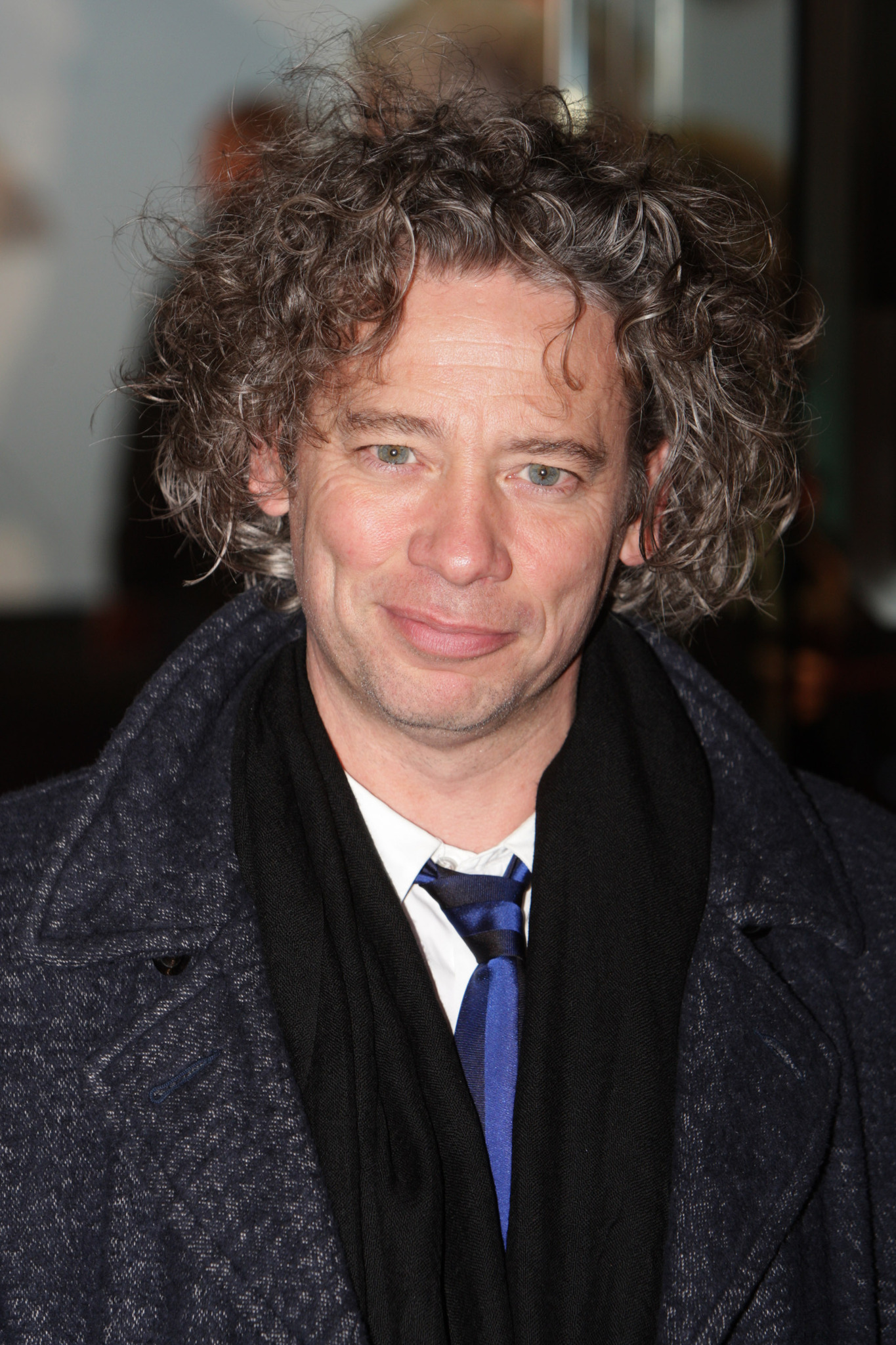 Dexter Fletcher at event of Mergina su drakono tatuiruote (2011)