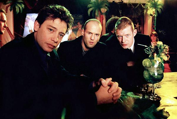 Still of Jason Flemyng, Dexter Fletcher and Jason Statham in Lok, stok arba sauk (1998)