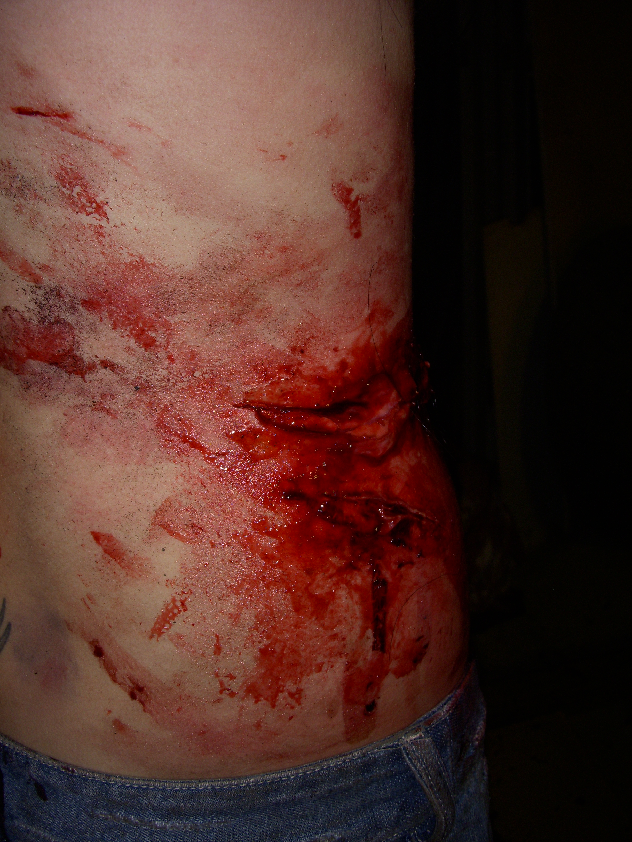 Feature film: Come and get me SFX body damage: MUP Natalie