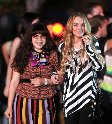 Lindsay Lohan and America Ferrera at event of Ugly Betty (2006)