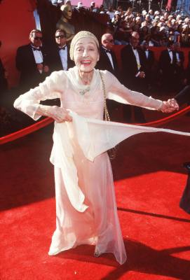 Luise Rainer at event of The 70th Annual Academy Awards (1998)